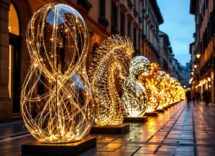 Un'opera d'arte ironica in mostra a Bologna 2025