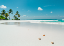 15 spiagge paradisiache da vedere almeno una volta nella vita 1746693883